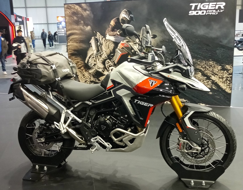 novità moto scooter suzuki 2024 eicma 2023