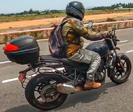 royal enfield hunter 450 2024 foto prezzo