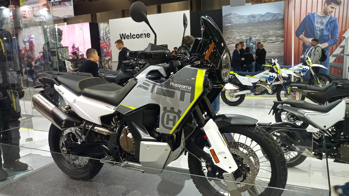 eicma 2025 foto moto husqvarna 2026