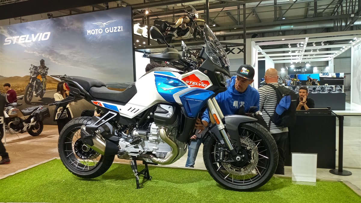 novità moto scooter suzuki 2024 eicma 2023